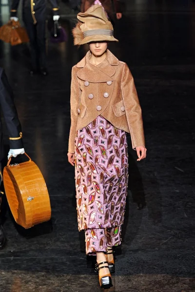 Look 23
